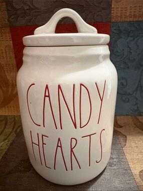 🍭Rae Dunn🍬Candy Hearts, Ceramic Canister with Lid